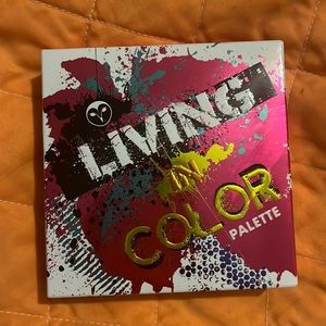 Living in Color Eyeshadow Palette